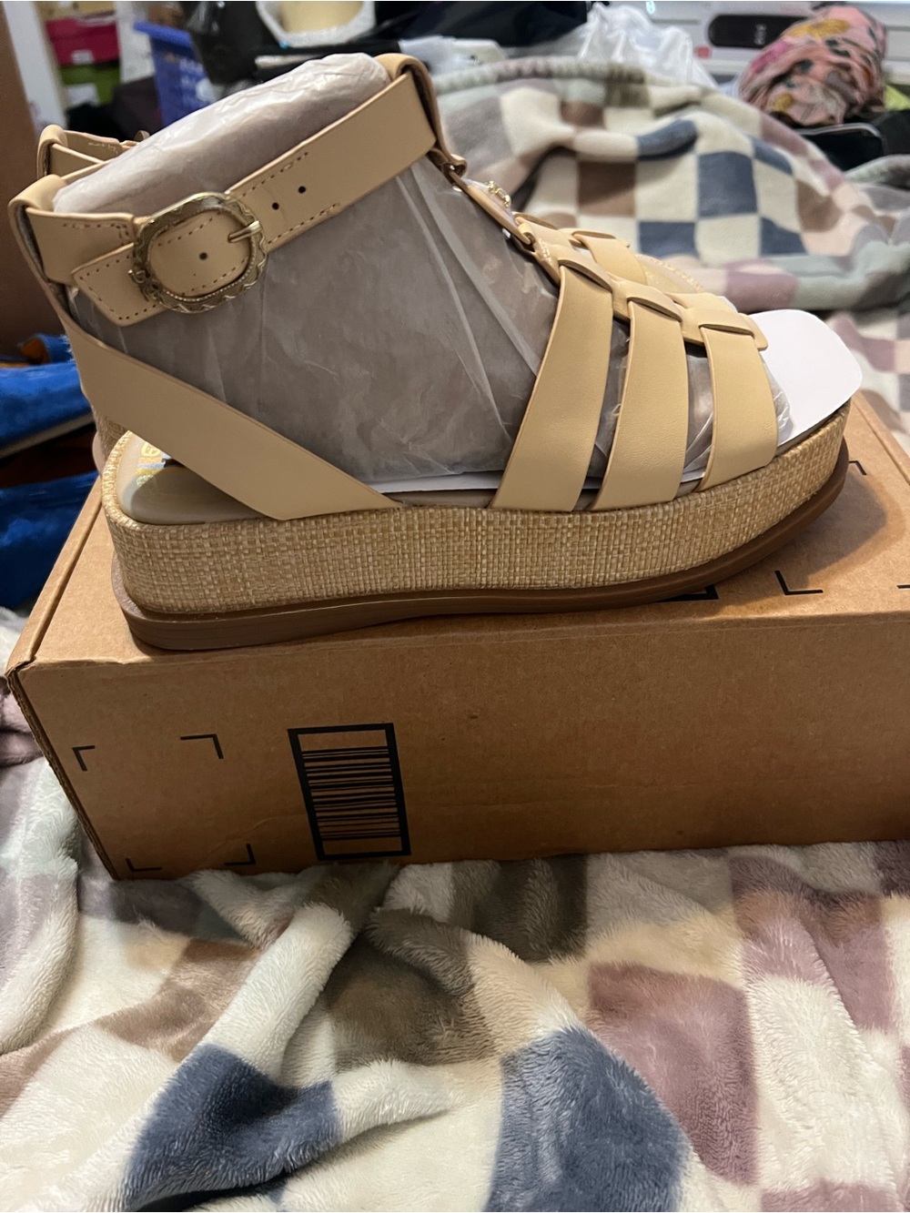 Sam Edelman Beige Strappy Sandals for Women - Picture 4 of 7